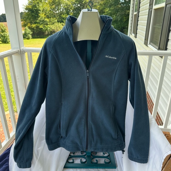 Lands' End Other - BUNDLE
Lands' End Kids' Dark Blue Fleece Jacket